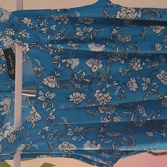 Blouse by lily morgan strechy - Picture 4 of 6